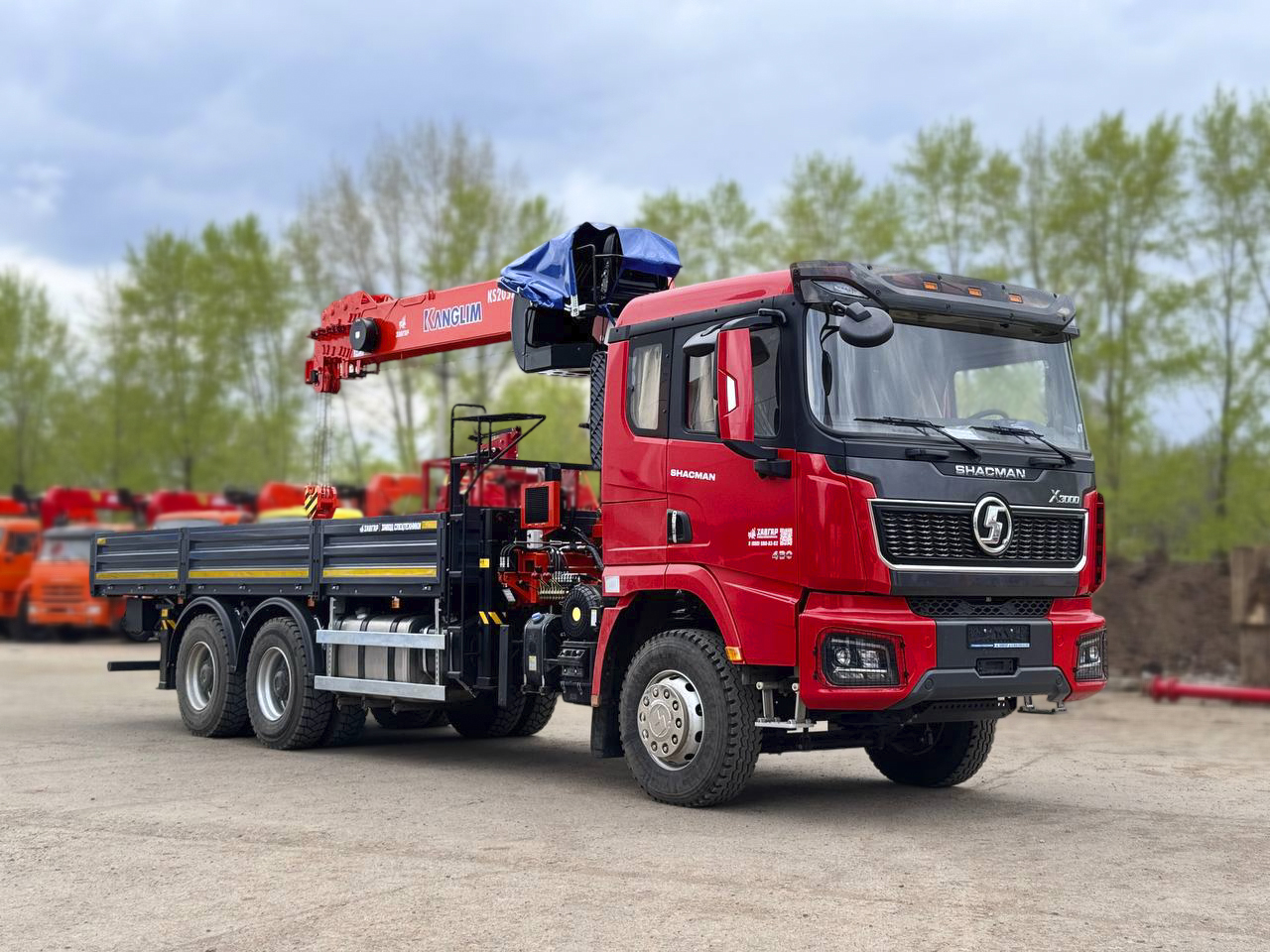 Бортовой SHACMAN X3000 6*4 с КМУ KANGLIM KS2057H