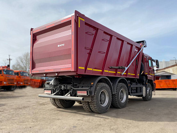 Самосвал КАМАЗ 6520 со спальным местом_3